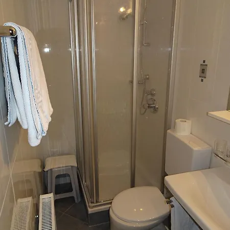 Gaestehaus Laimboeck Guest house Fuegenberg